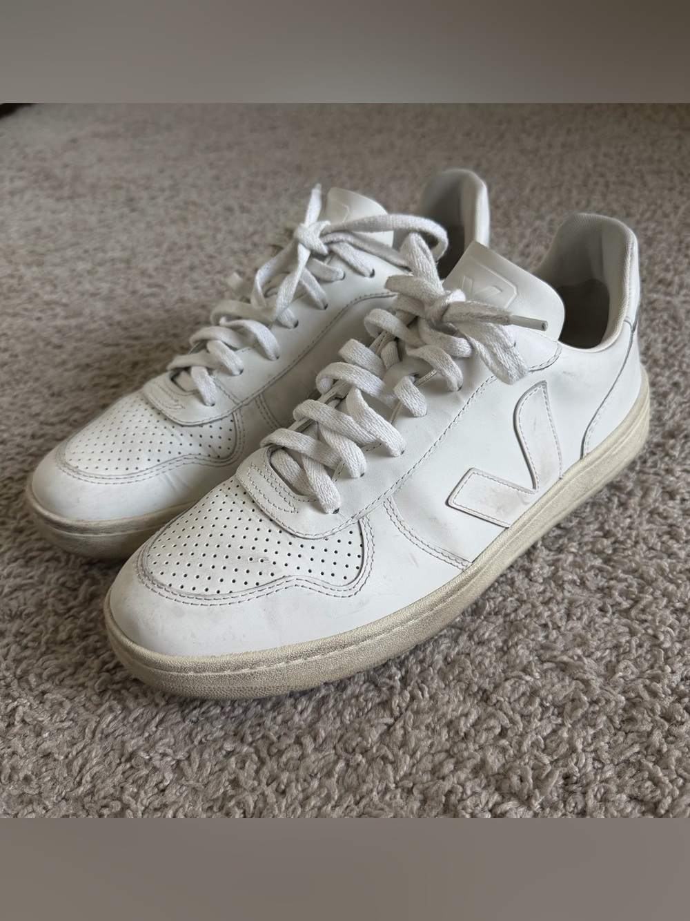 VEJA V-10 Leather Lace Up Sneakers